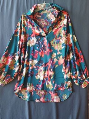 Womens Teal Multicolor V-Neck Blouse